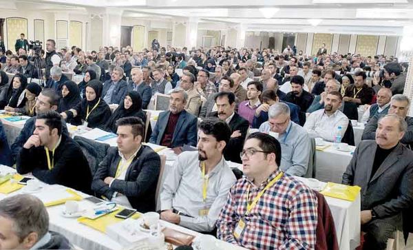 جوانان علیه پیرمردها