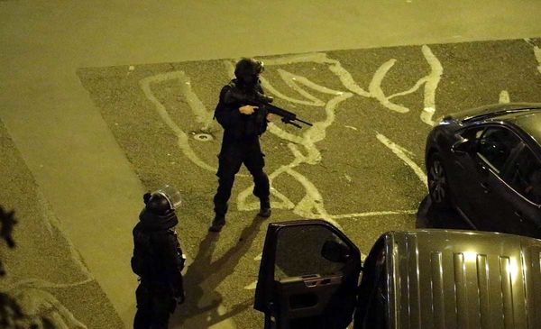 دبیر کل ناتو: حملات پاریس جنگ بین غرب و اسلام نیست