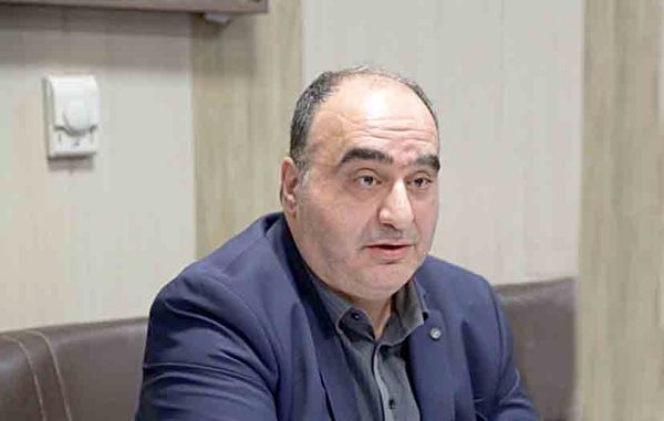 نباید عقبنشینیکنیم