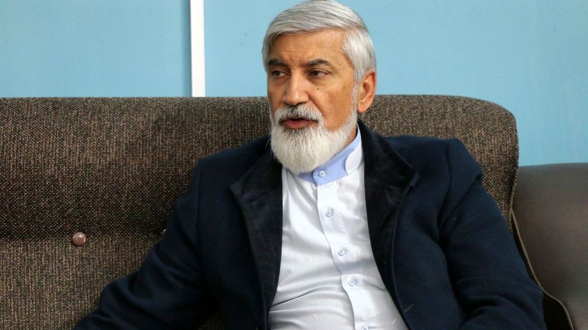 حمیدرضا ترقی: جهانگیری که زمانی پیشمرگ روحانی بود، نمیتواند اپوزیسیون دولت شود/ طرح نام جهانگیری برای رد گمکنی است/ جهانگیری اگر نامزد شود، ردصلاحیت میشود/ کارگزاران برای ماندن در قدرت به هر ریسمانی چنگ میزند