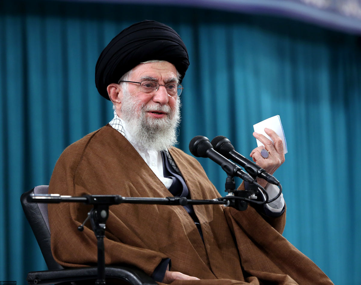مراسم عزاداری هیئتهای دانشجویی با حضور رهبر انقلاب برگزار خواهد شد
