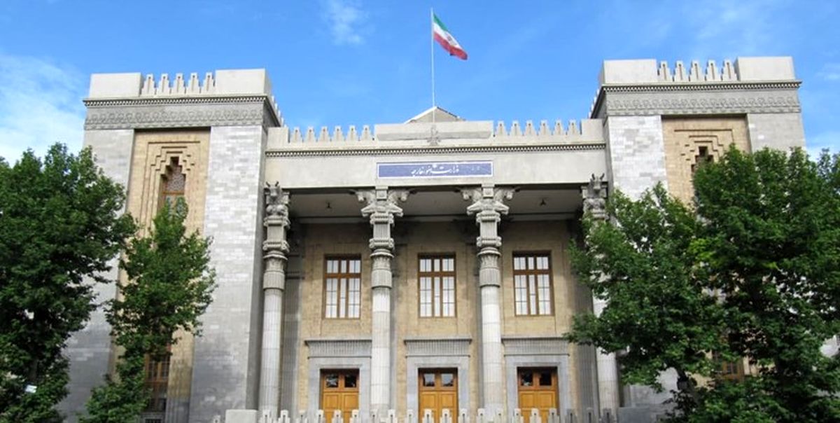 واکنش ایران به اقدام موهن نشریه فرانسوی؛ فعالیت انجمن ایرانشناسی فرانسه تعطیل شد